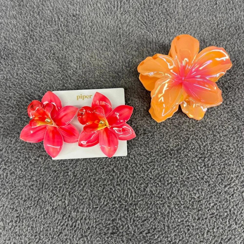 Piper K Flower Earring & Hair Clip Set Orange Tropical Floral Beach Bora Hawaii